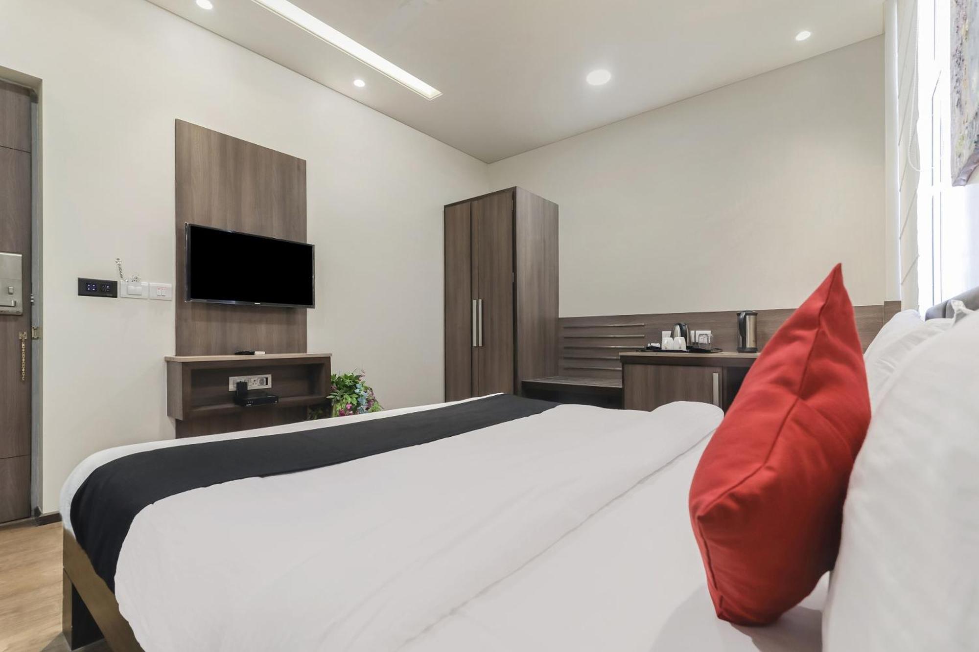 Fleur Hotel Τζαϊπούρ Εξωτερικό φωτογραφία