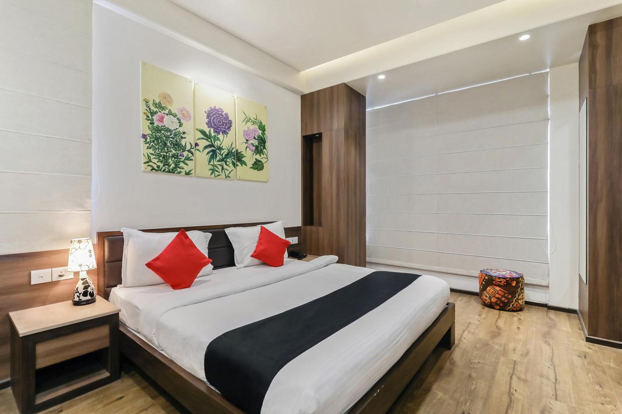 Fleur Hotel Τζαϊπούρ Εξωτερικό φωτογραφία
