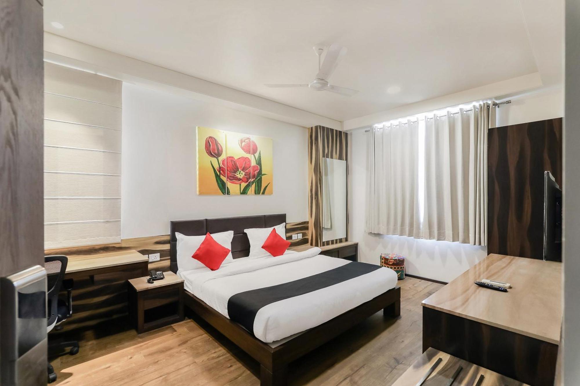 Fleur Hotel Τζαϊπούρ Εξωτερικό φωτογραφία