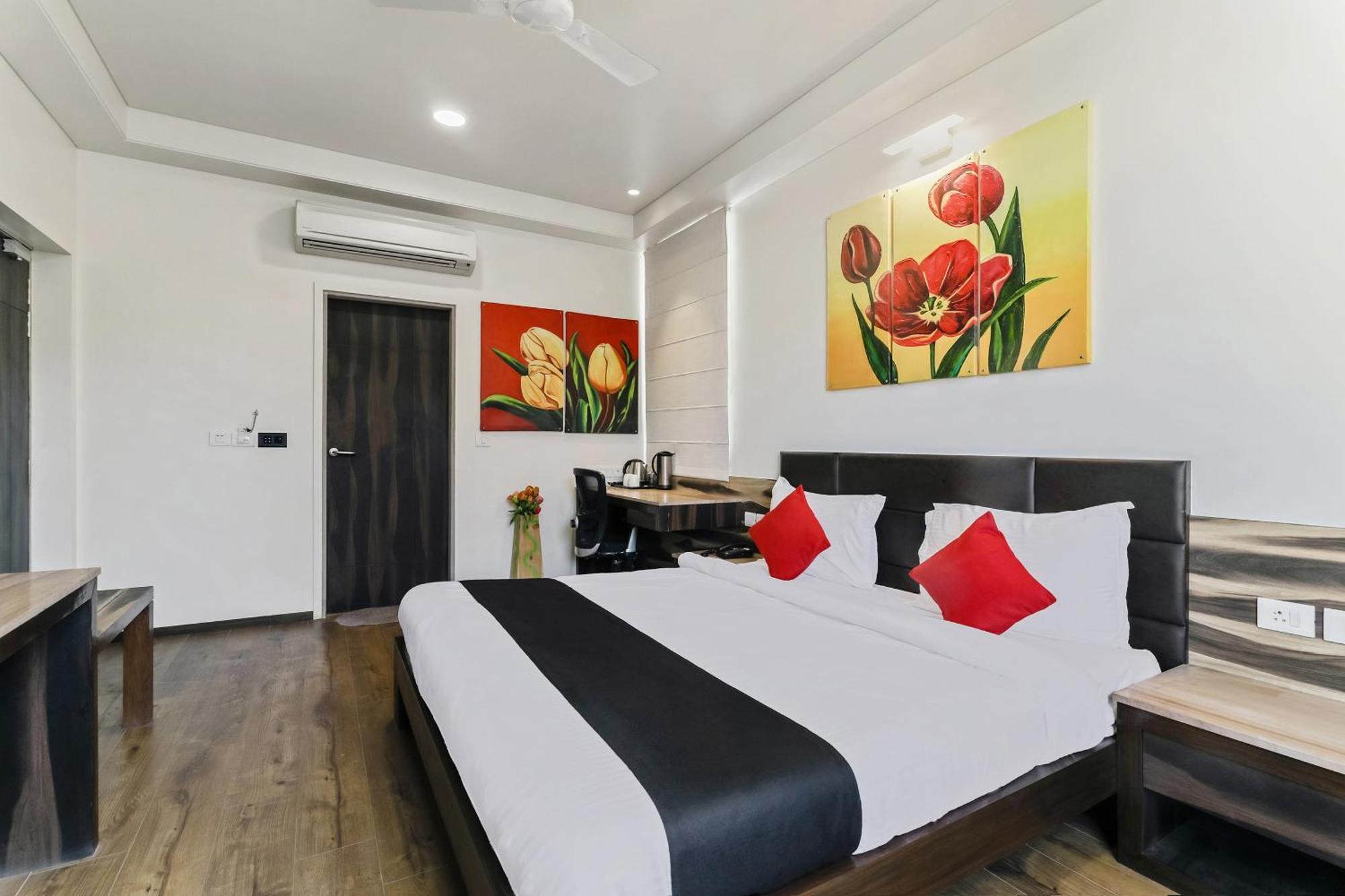 Fleur Hotel Τζαϊπούρ Εξωτερικό φωτογραφία