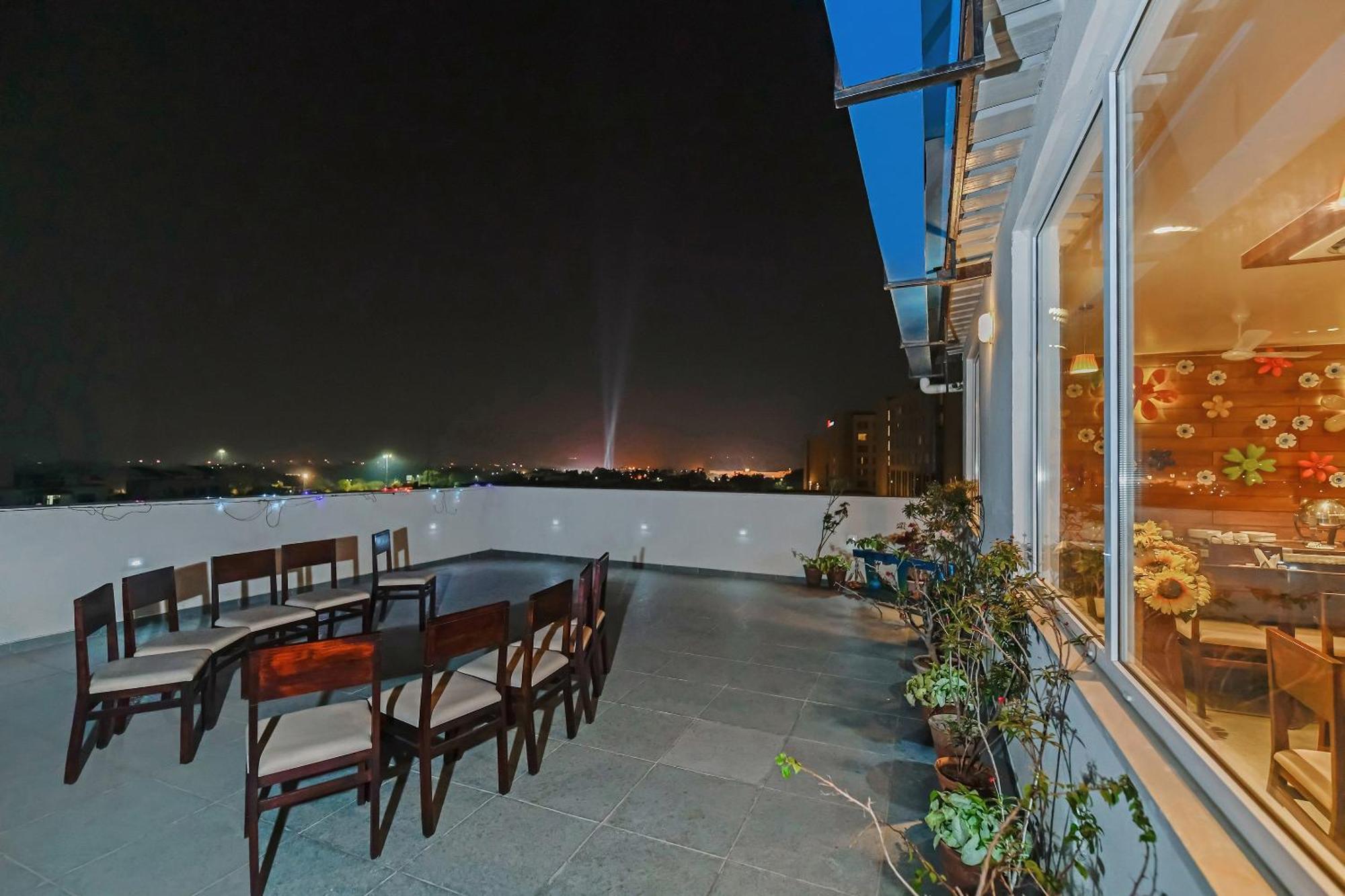 Fleur Hotel Τζαϊπούρ Εξωτερικό φωτογραφία