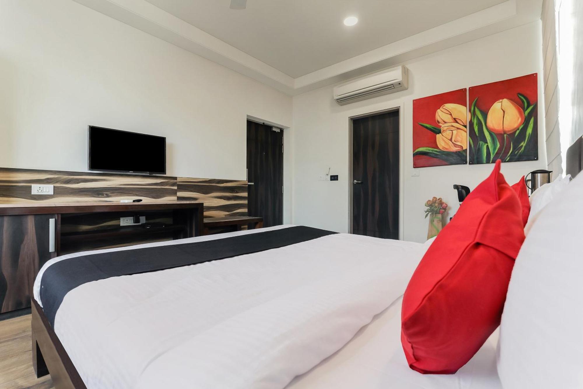 Fleur Hotel Τζαϊπούρ Εξωτερικό φωτογραφία