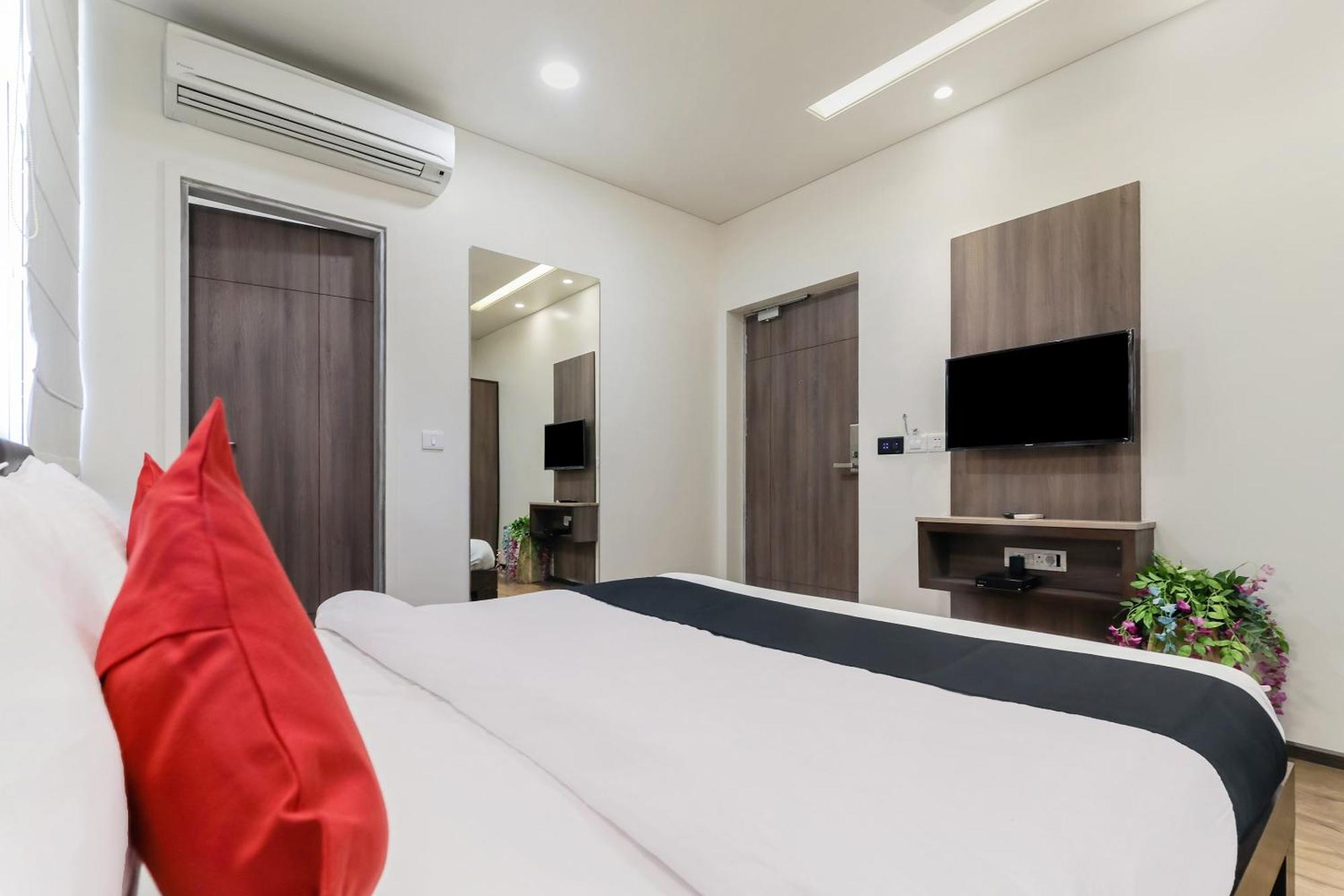 Fleur Hotel Τζαϊπούρ Εξωτερικό φωτογραφία