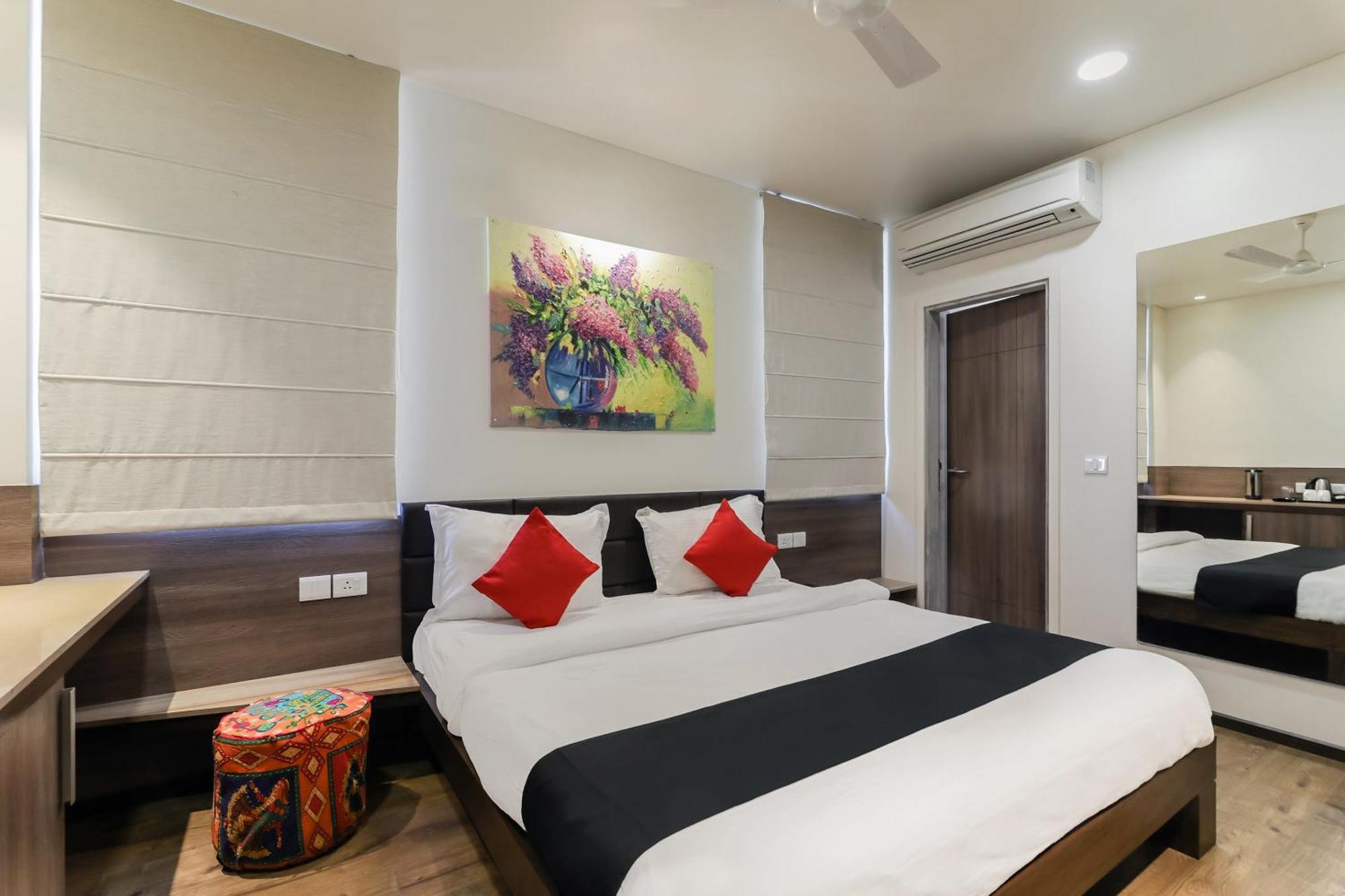 Fleur Hotel Τζαϊπούρ Εξωτερικό φωτογραφία